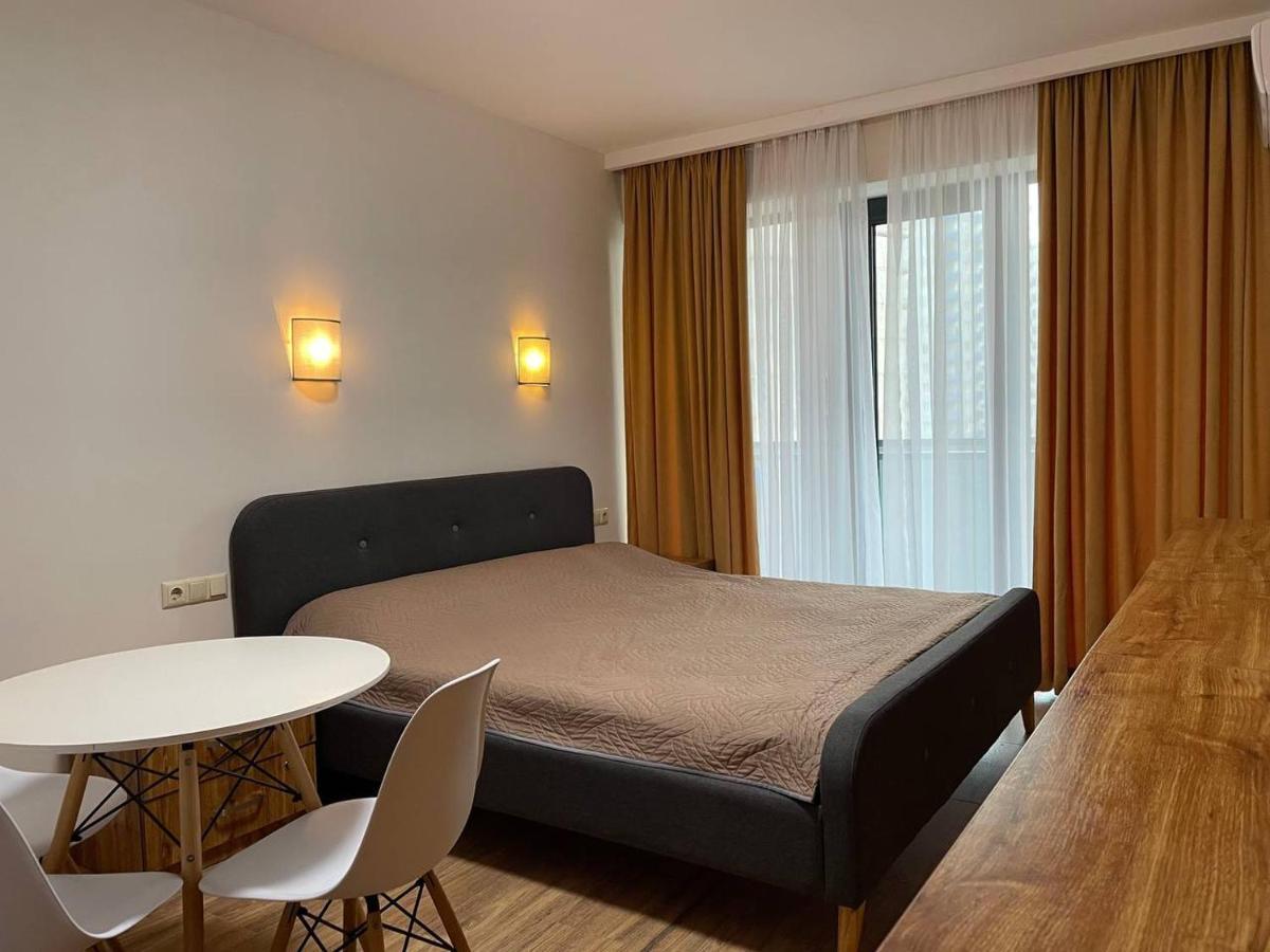 Coast Batumi Apart Hotel Esterno foto