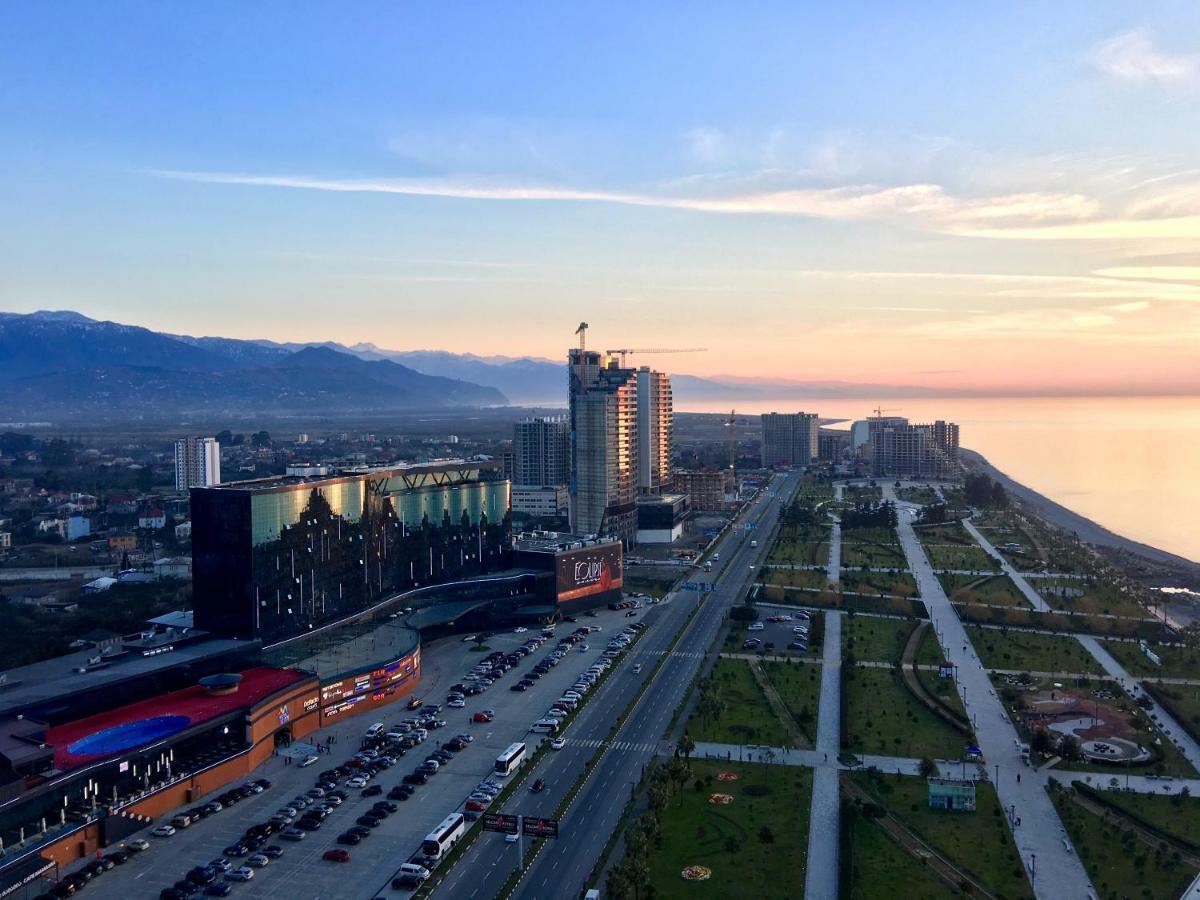 Coast Batumi Apart Hotel Esterno foto