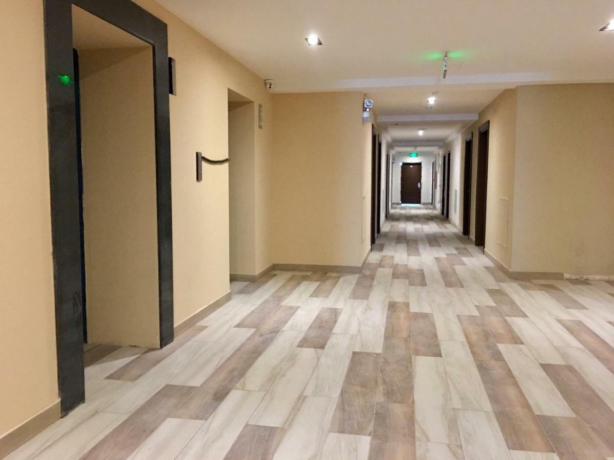 Coast Batumi Apart Hotel Esterno foto